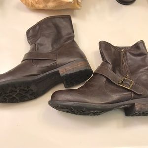 Dark brown Rampage Boots